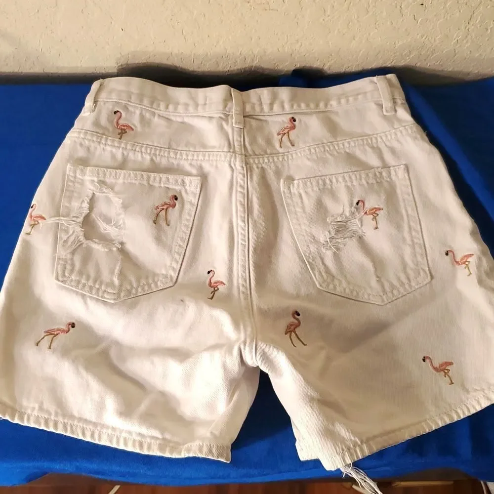 Zara Basic White Flamingo Embroidered Denim Shorts Distressed Jean Size 4